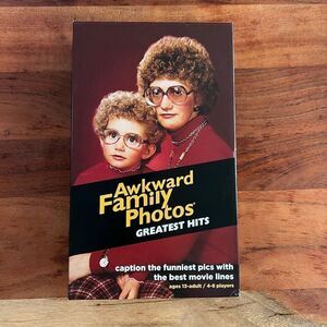 Awkward Family Photos Game